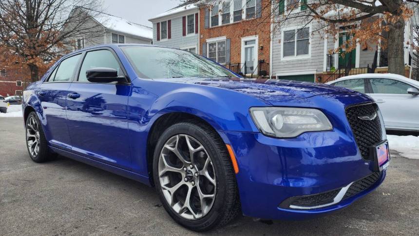 2018 Chrysler 300 Touring — Sedan — 102,711 mi — Arlington, VA