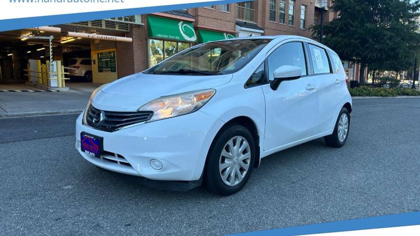 2015 Nissan Versa 1.6 SV — Hatchback — 91,566 mi — Arlington, VA