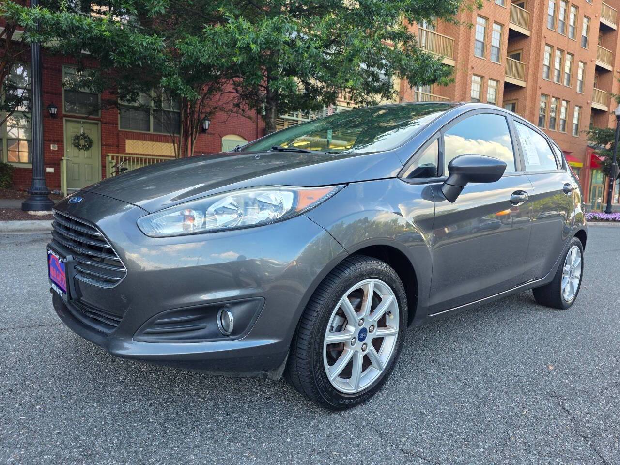 2019 Ford Fiesta SE — Hatchback — 75,981 mi — Arlington, VA