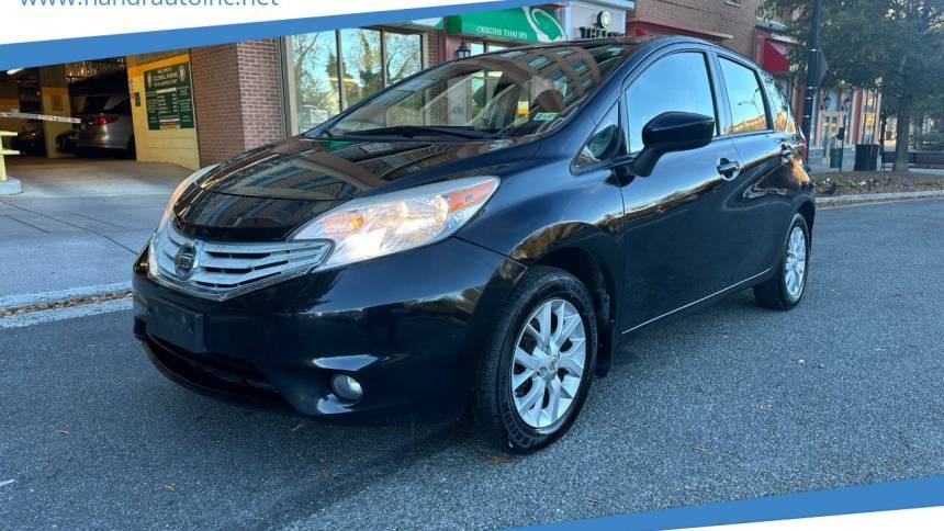 2015 Nissan Versa 1.6 SV — Hatchback — 108,166 mi — Arlington, VA