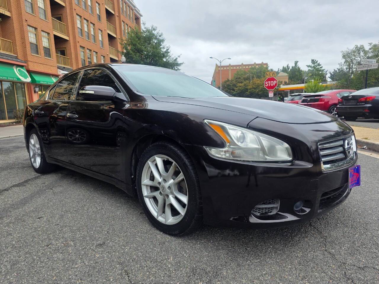 2010 Nissan Maxima SV — Sedan — 140,268 mi — Arlington, VA