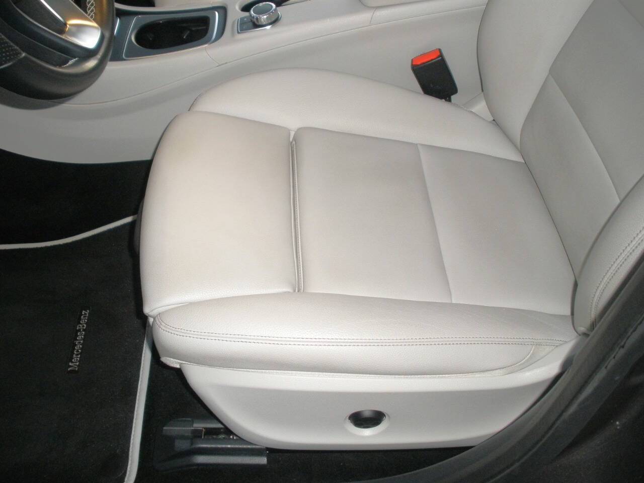 Photo 48