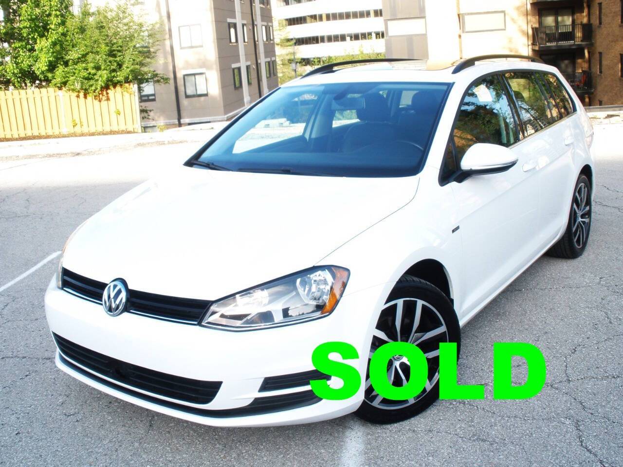 2016 Volkswagen Golf TSI Limited Edition — Wagon — 106,908 mi — Kansas City, MO
