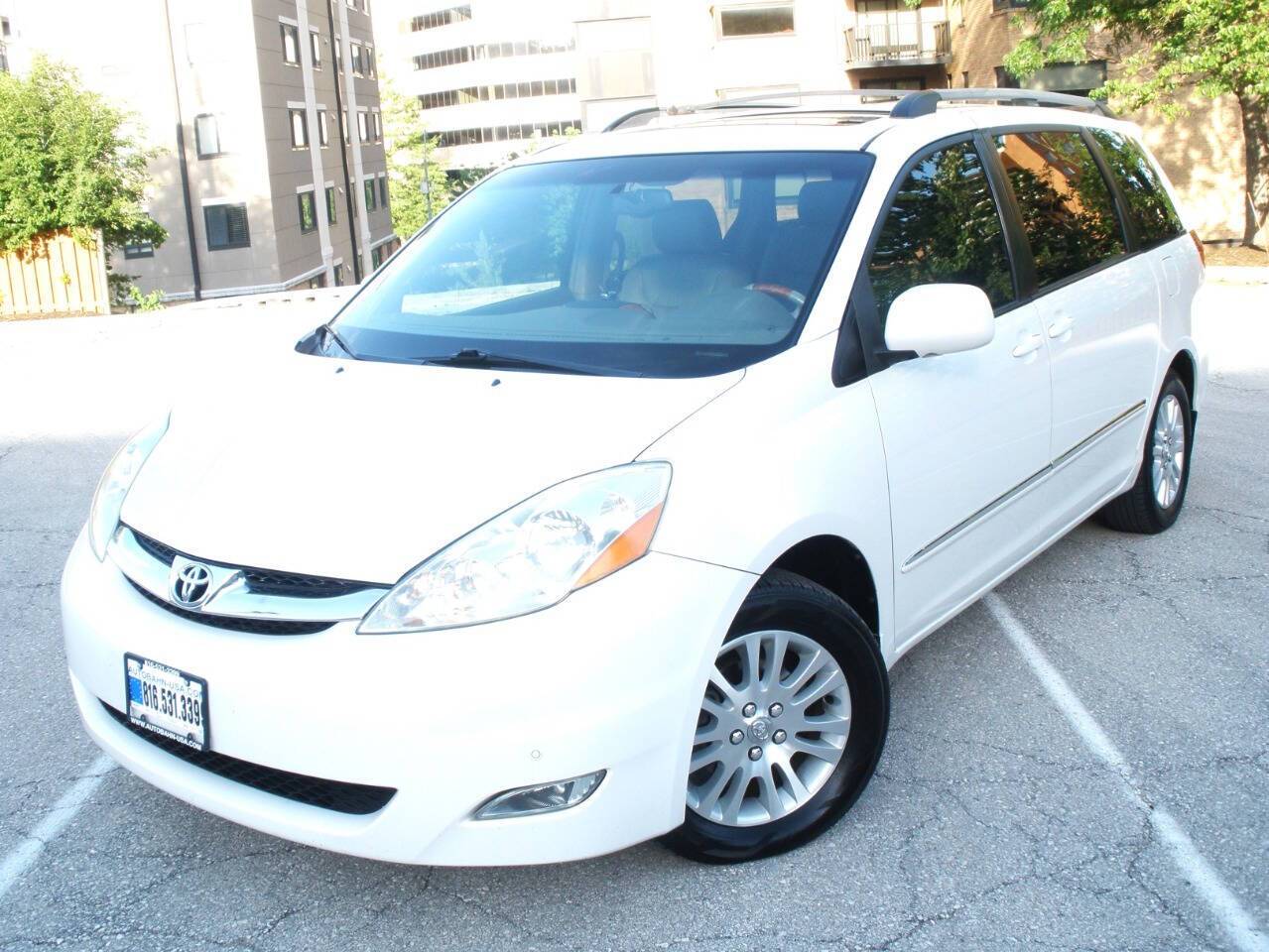 2006 Toyota Sienna XLE Limited — Minivan — 178,062 mi — Kansas City, MO
