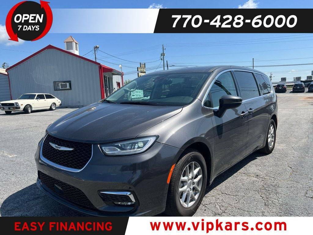 2023 Chrysler Pacifica Touring L — Minivan — 30,250 mi — Marietta, GA
