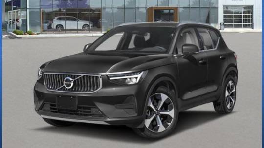 2025 Volvo XC40 Plus — SUV — 5,133 mi — Glen Cove, NY