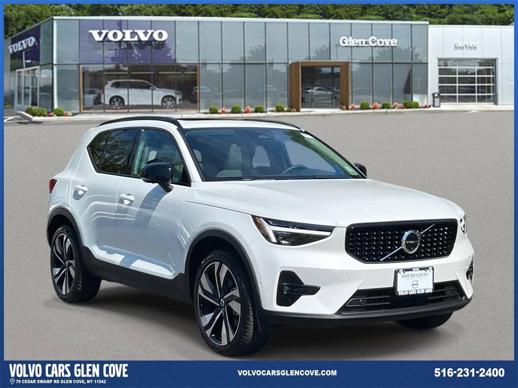2025 Volvo XC40 Ultra — SUV — 3,798 mi — Glen Cove, NY