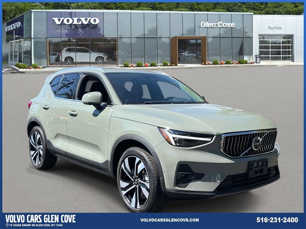 2025 Volvo XC40 Plus — SUV — 5,175 mi — Glen Cove, NY