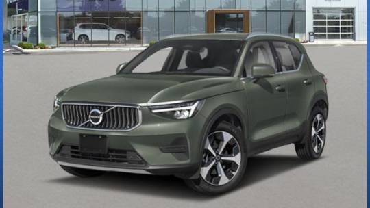 2025 Volvo XC40 Plus — SUV — 4,141 mi — Glen Cove, NY