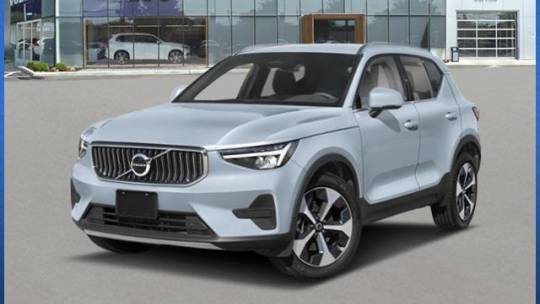 2025 Volvo XC40 Core — SUV — 5,100 mi — Glen Cove, NY