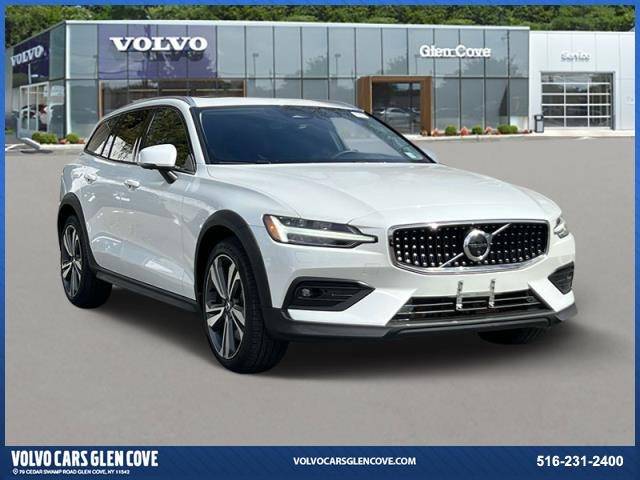 2023 Volvo V60 Cross Country Plus — Wagon — 27,773 mi — Glen Cove, NY
