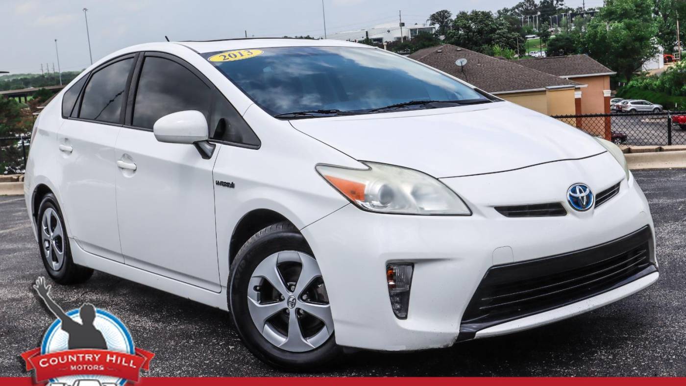 2013 Toyota Prius Two — Sedan — 132,306 mi — Merriam, KS