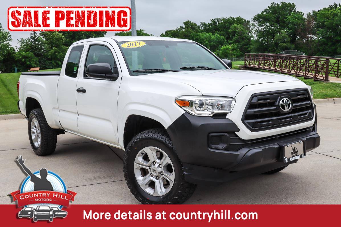 2017 Toyota Tacoma SR — Pickup Truck — 104,500 mi — Merriam, KS