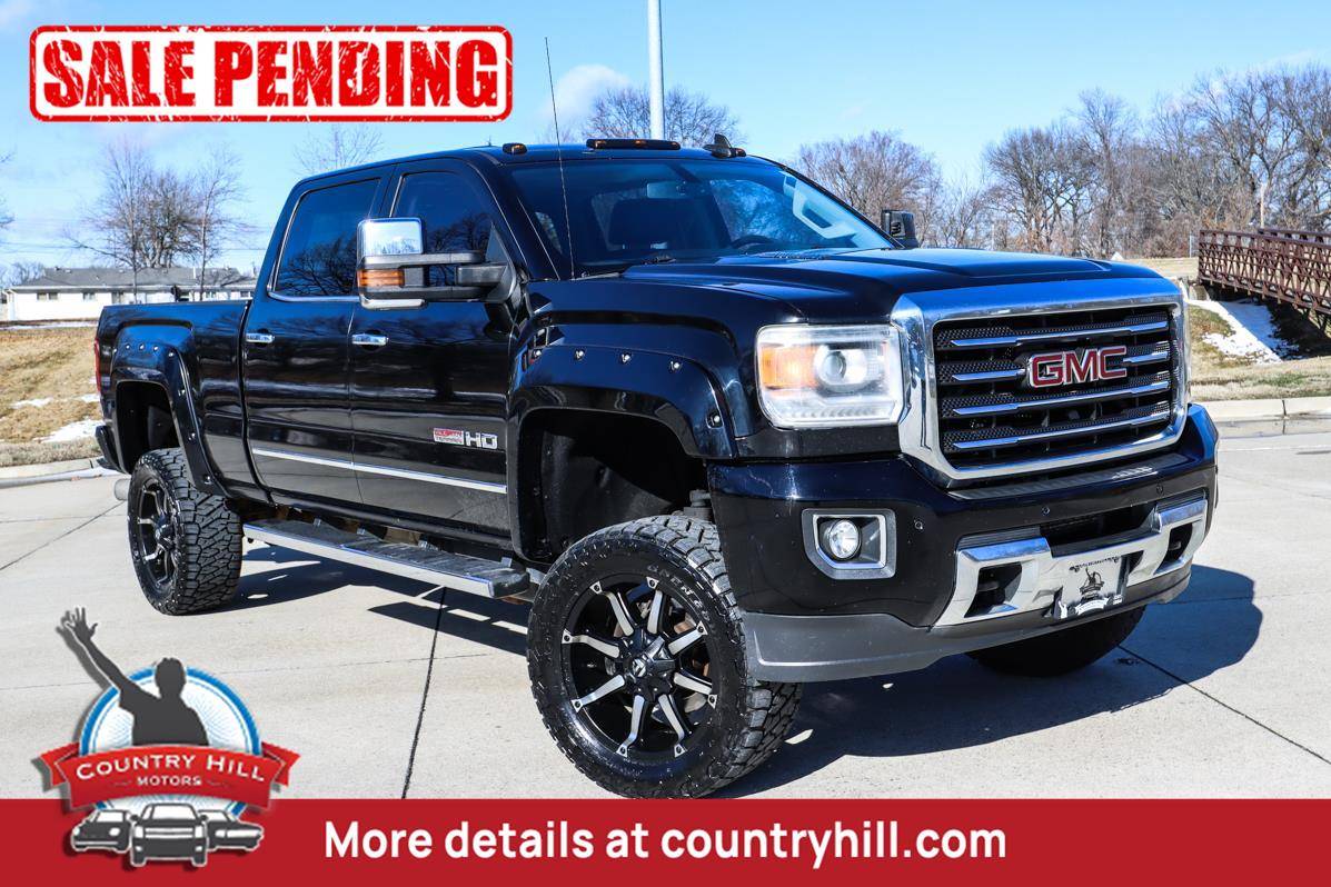 2015 GMC Sierra 2500HD SLT — Pickup Truck — 205,370 mi — Merriam, KS