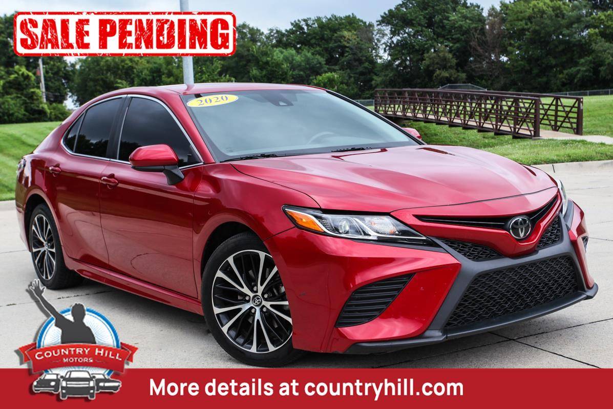 2020 Toyota Camry SE — Sedan — 122,940 mi — Merriam, KS