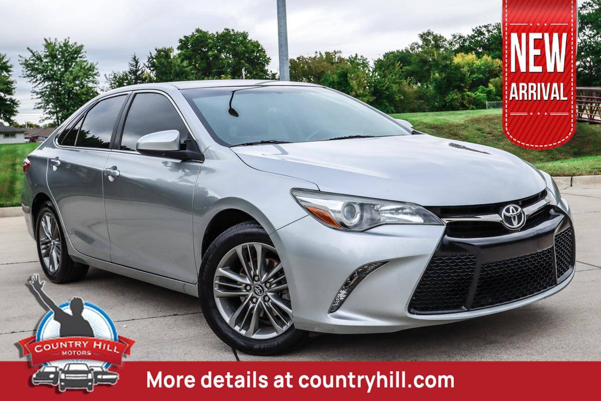 2017 Toyota Camry SE — Sedan — 92,405 mi — Merriam, KS