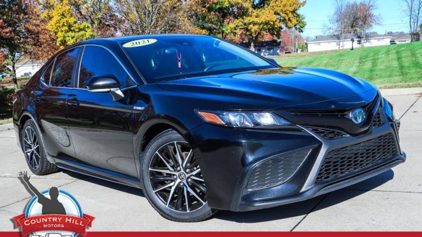 2021 Toyota Camry Hybrid SE — Sedan — 109,766 mi — Merriam, KS
