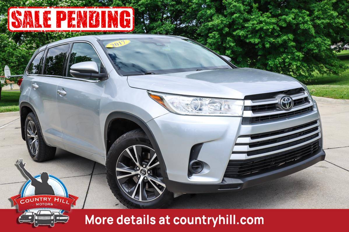 2017 Toyota Highlander LE V6 — SUV — 116,621 mi — Merriam, KS