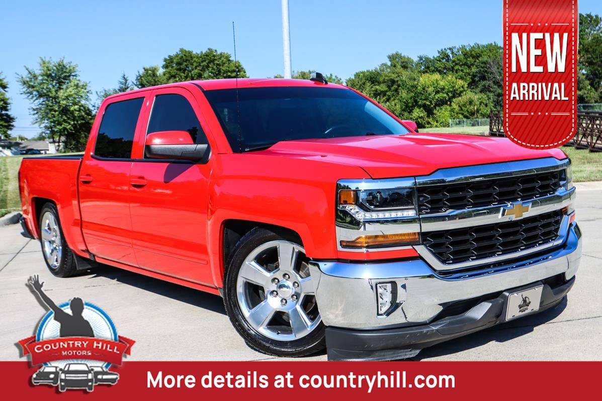 2017 Chevrolet Silverado 1500 LT — Pickup Truck — 24,527 mi — Merriam, KS