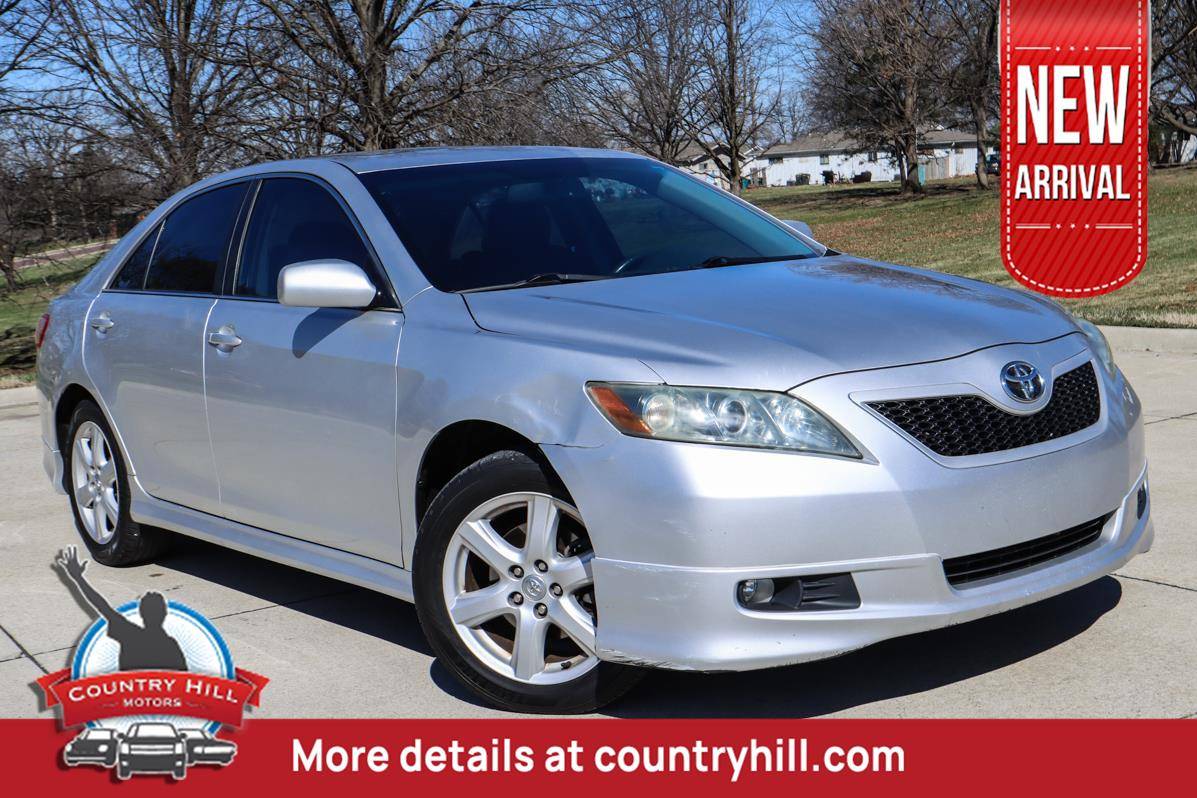 2008 Toyota Camry SE V6 — Sedan — 139,207 mi — Merriam, KS