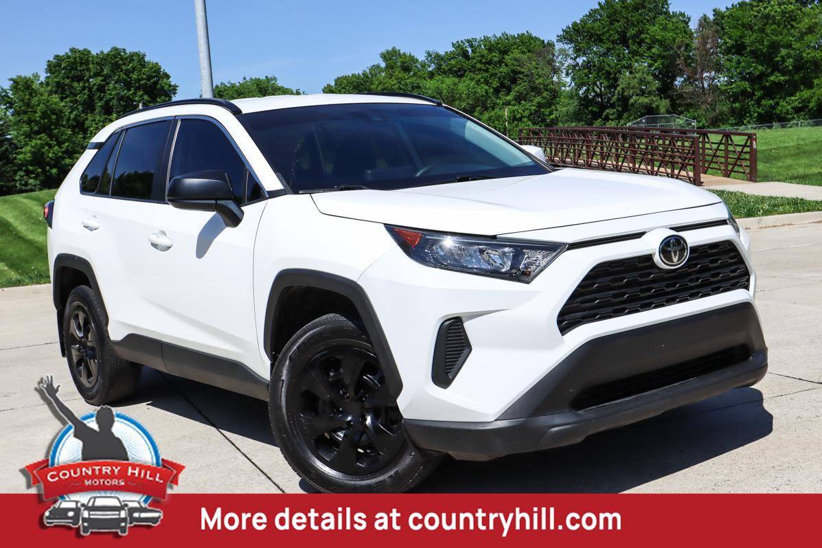 2021 Toyota RAV4 LE — SUV — 46,176 mi — Merriam, KS