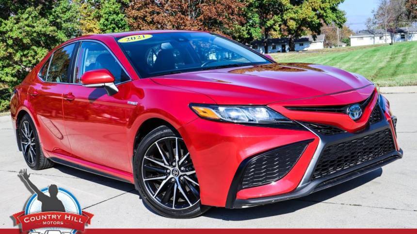 2021 Toyota Camry Hybrid SE — Sedan — 38,077 mi — Merriam, KS