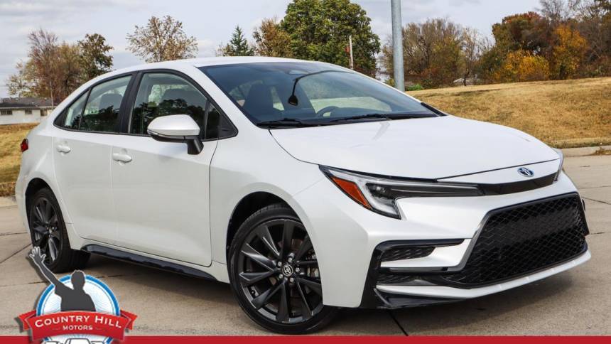 2023 Toyota Corolla Hybrid SE — Sedan — 17,093 mi — Merriam, KS