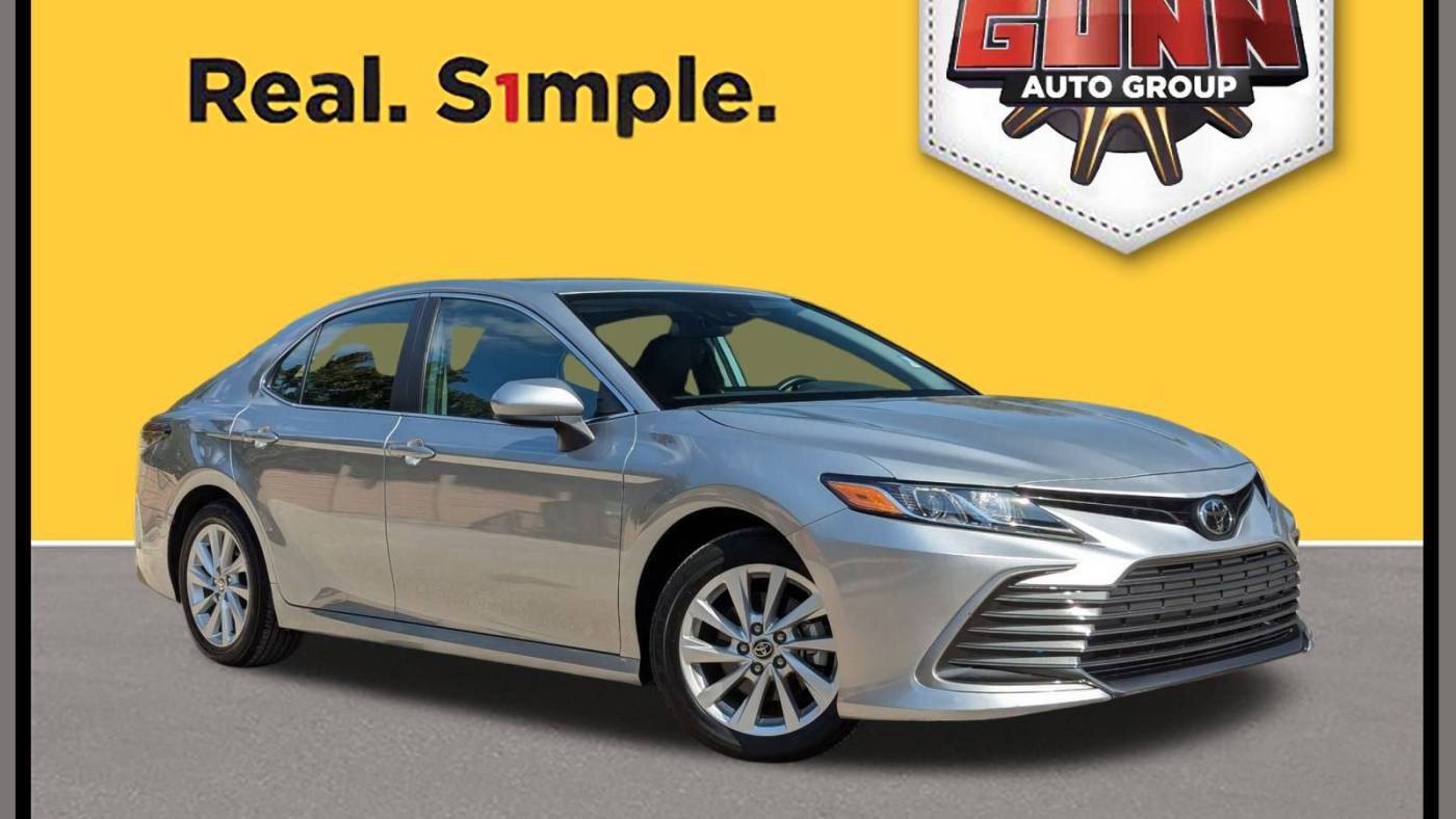 2024 Toyota Camry LE — Sedan — 18,444 mi — San Antonio, TX