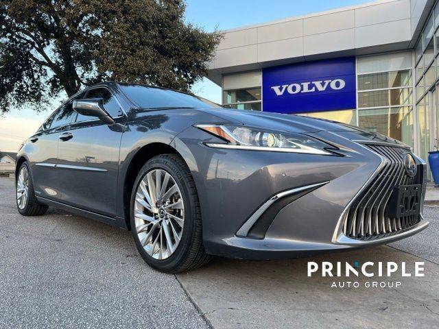 2020 Lexus ES ES 300h Ultra Luxury — Sedan — 49,452 mi — San Antonio, TX