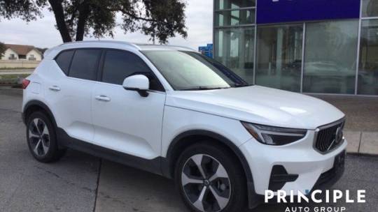 2024 Volvo XC40 Core — SUV — 12,100 mi — San Antonio, TX