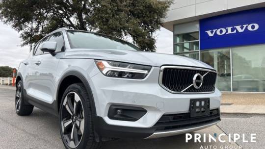 2022 Volvo XC40 Momentum — SUV — 40,380 mi — San Antonio, TX
