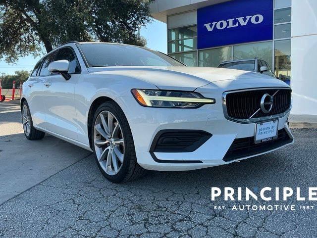 2020 Volvo V60 Momentum