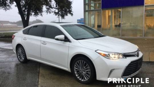 2016 Toyota Avalon Limited — Sedan — 70,112 mi — San Antonio, TX