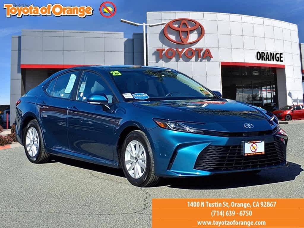 2025 Toyota Camry Hybrid LE — Sedan — 189 mi — ORANGE, CA