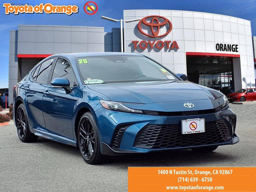2025 Toyota Camry Hybrid SE — Sedan — 2,549 mi — ORANGE, CA