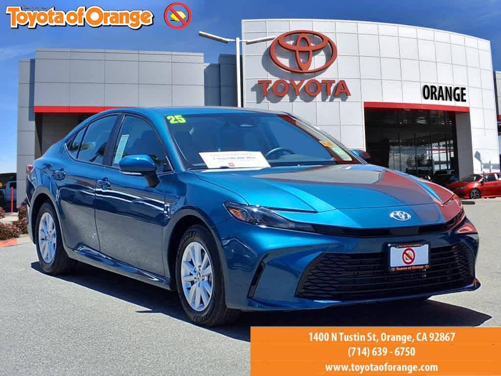 2025 Toyota Camry LE — Sedan — 2,504 mi — ORANGE, CA