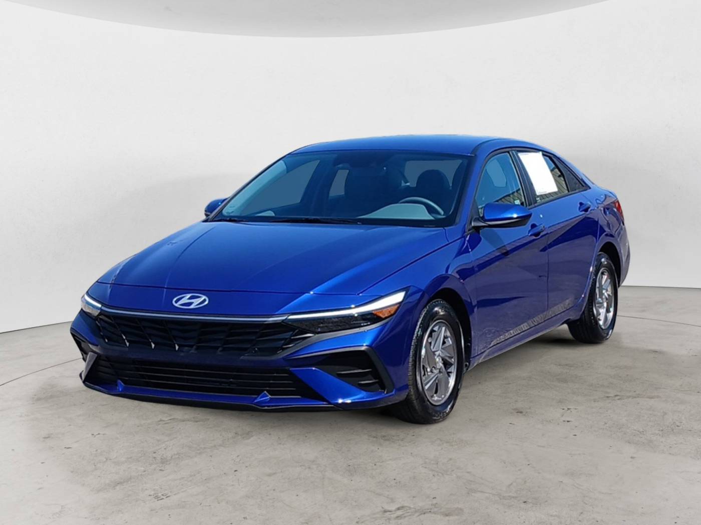 2025 Hyundai Elantra SE — Sedan — 6,060 mi — San Antonio, TX