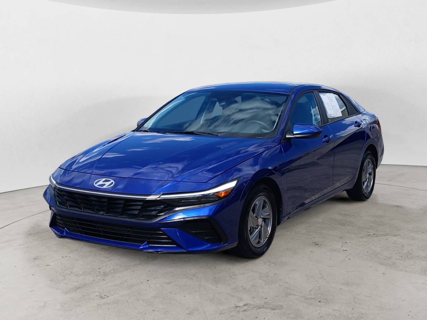 2025 Hyundai Elantra SE — Sedan — 25,080 mi — San Antonio, TX