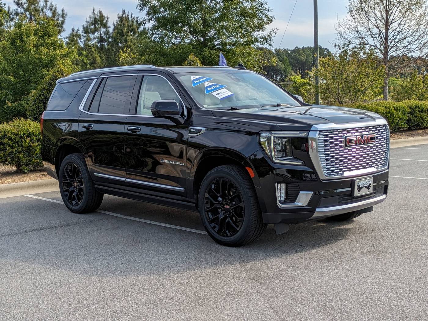 2022 GMC Yukon Denali — SUV — 33,687 mi — Apex, NC