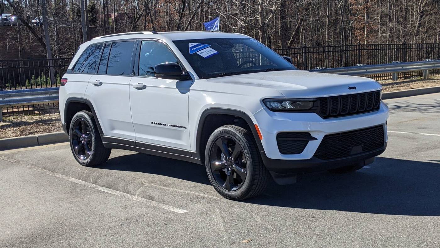 2023 Jeep Grand Cherokee Altitude — SUV — 25,873 mi — Apex, NC