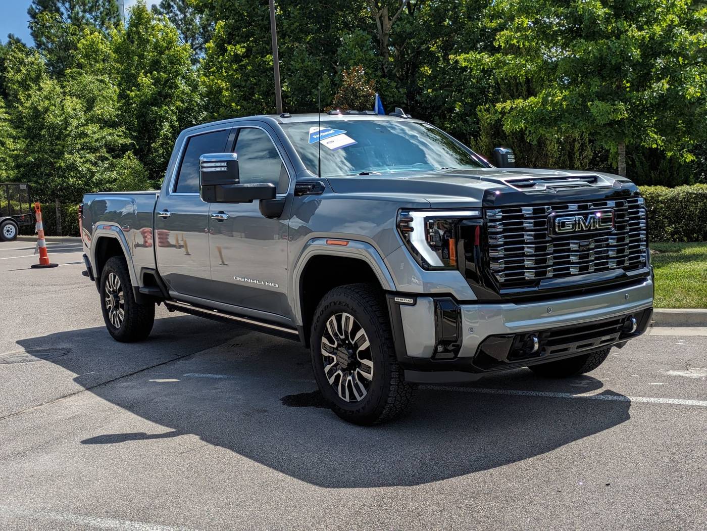 2025 GMC Sierra 2500HD Denali Ultimate — Pickup Truck — 6,257 mi — Apex, NC