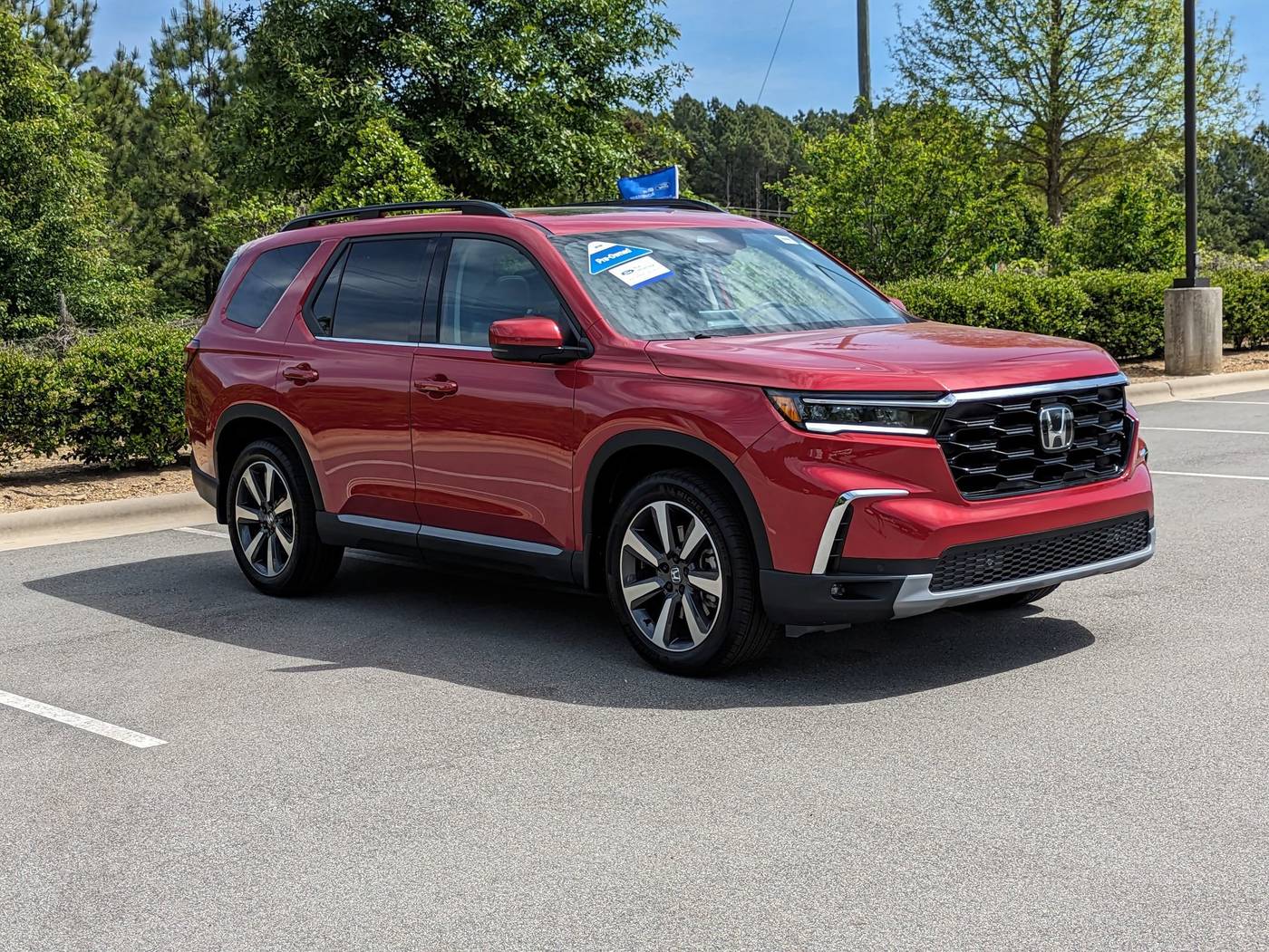 2024 Honda Pilot Touring — SUV — 8,908 mi — Apex, NC