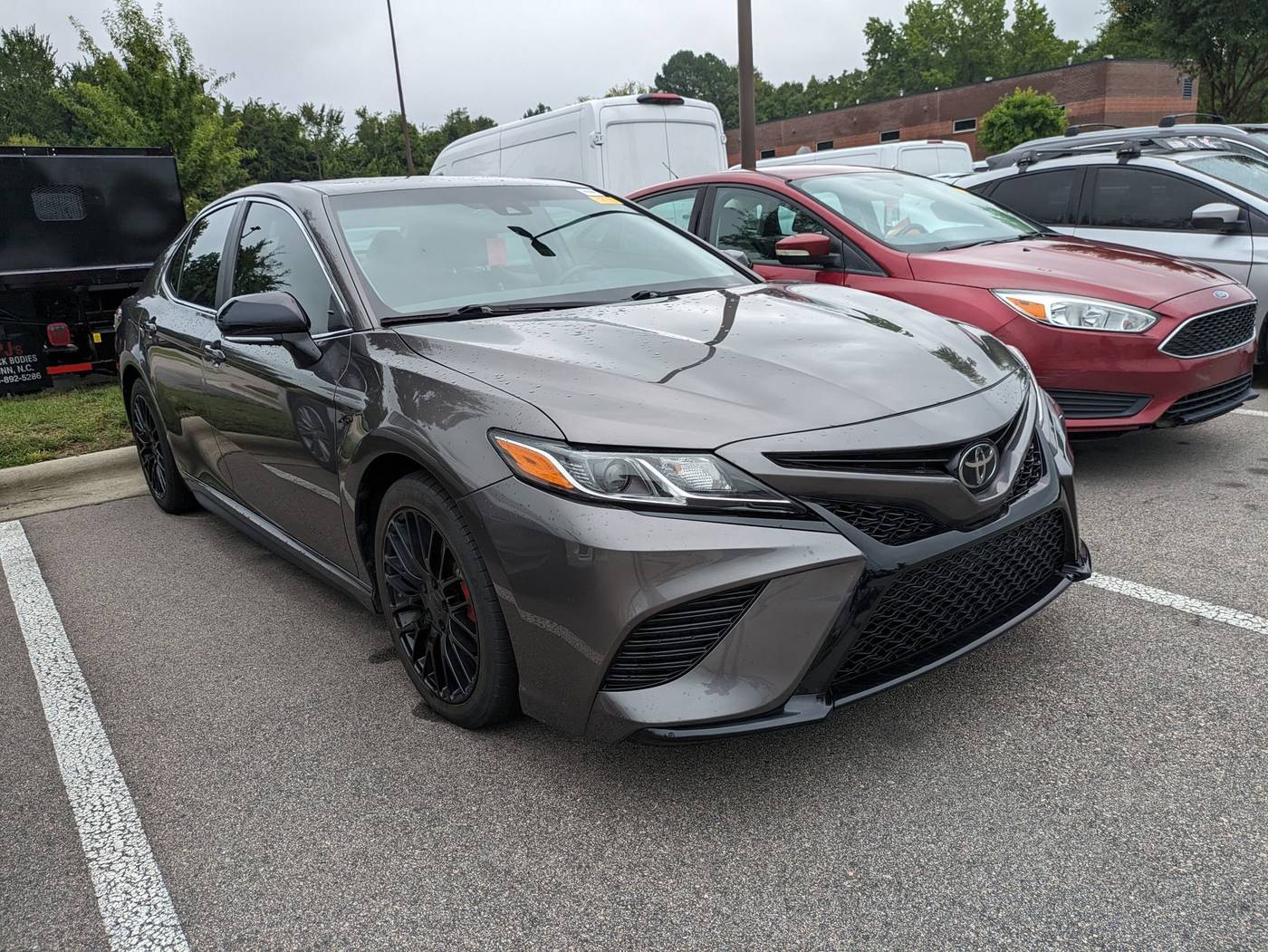 2020 Toyota Camry SE — Sedan — 55,370 mi — Apex, NC