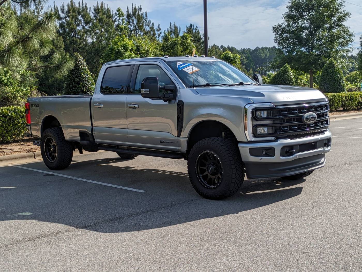 2024 Ford Super Duty F-350 LARIAT — Pickup Truck — 10,631 mi — Apex, NC
