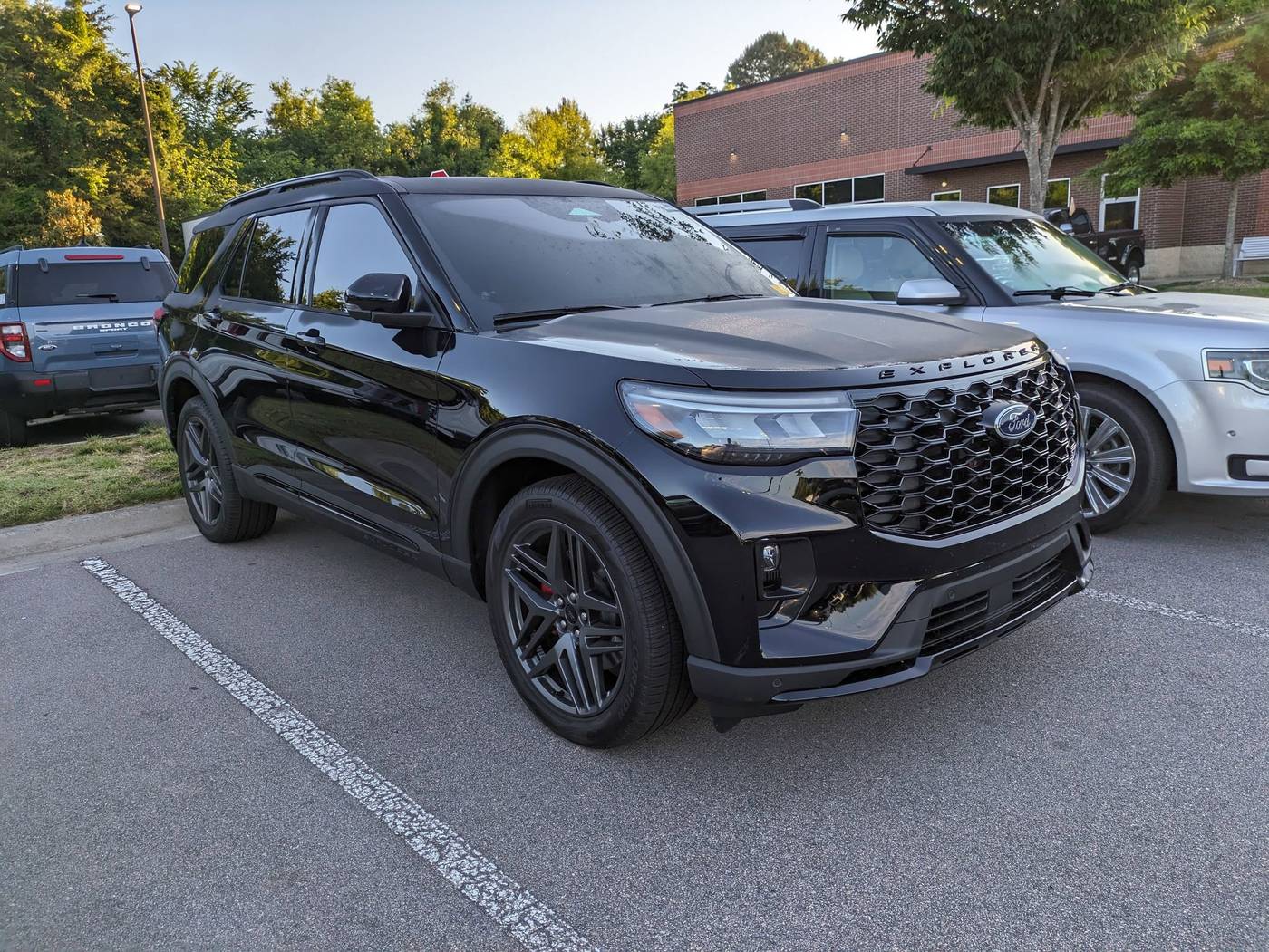 2025 Ford Explorer ST — SUV — 733 mi — Apex, NC