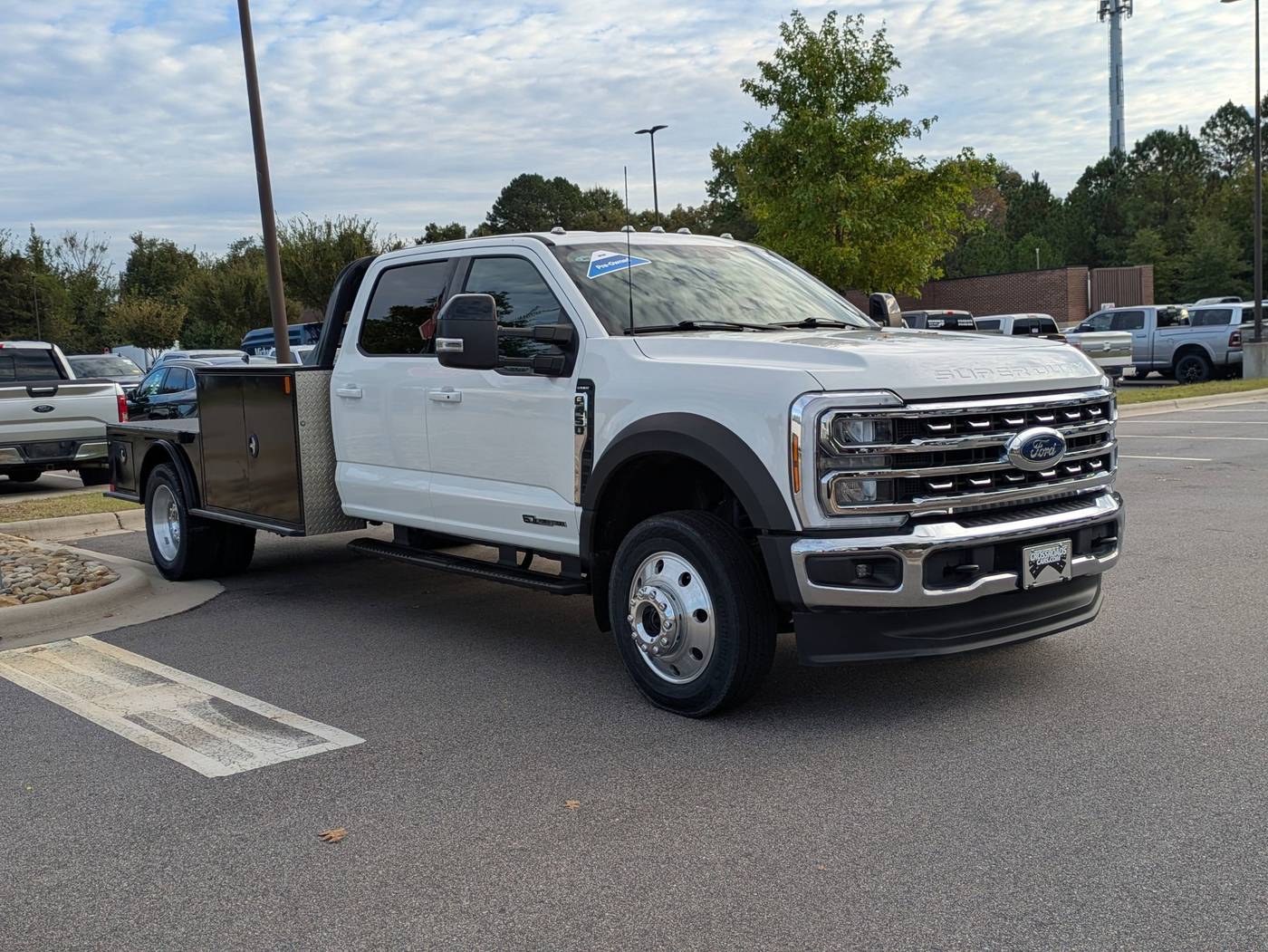 2024 Ford Super Duty F-450 Chassis Cab LARIAT — Chassis Cab Truck — 24,000 mi — Apex, NC