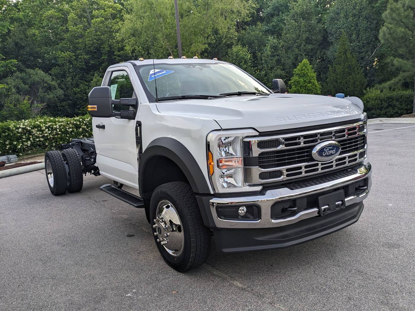 2024 Ford Super Duty F-450 Chassis Cab XL — Chassis Cab Truck — 6 mi — Apex, NC