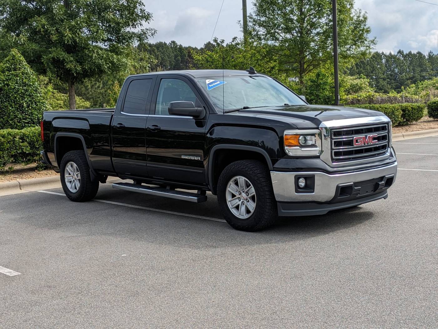 2015 GMC Sierra 1500 SLE — Pickup Truck — 74,436 mi — Apex, NC
