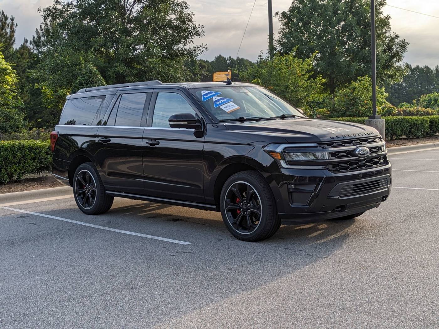 2022 Ford Expedition Limited — SUV — 49,542 mi — Apex, NC