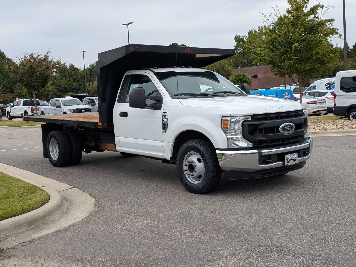 2021 Ford Super Duty F-350 Chassis Cab XL — Chassis Cab Truck — 60,712 mi — Apex, NC